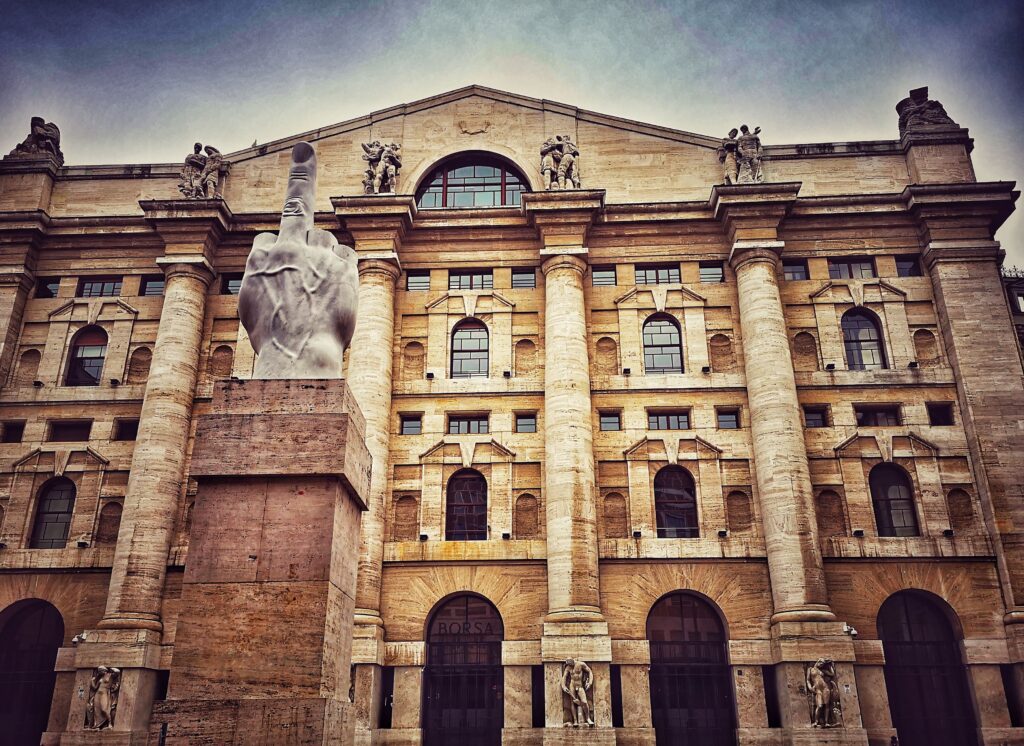 città